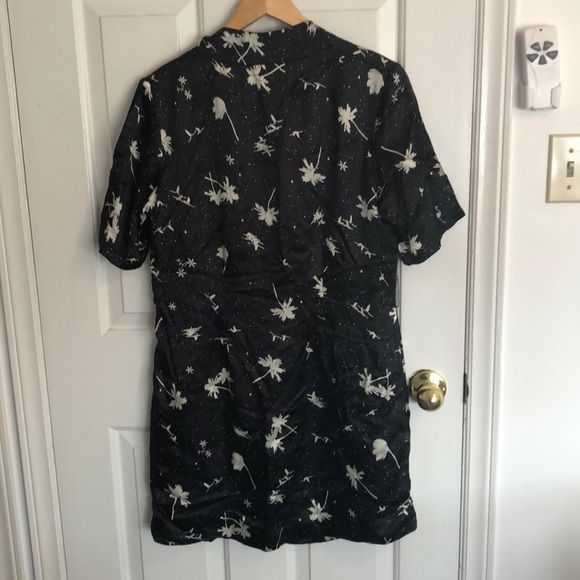 RARE Surface to Air 100% silk dress NWT - Picture 7 of 8